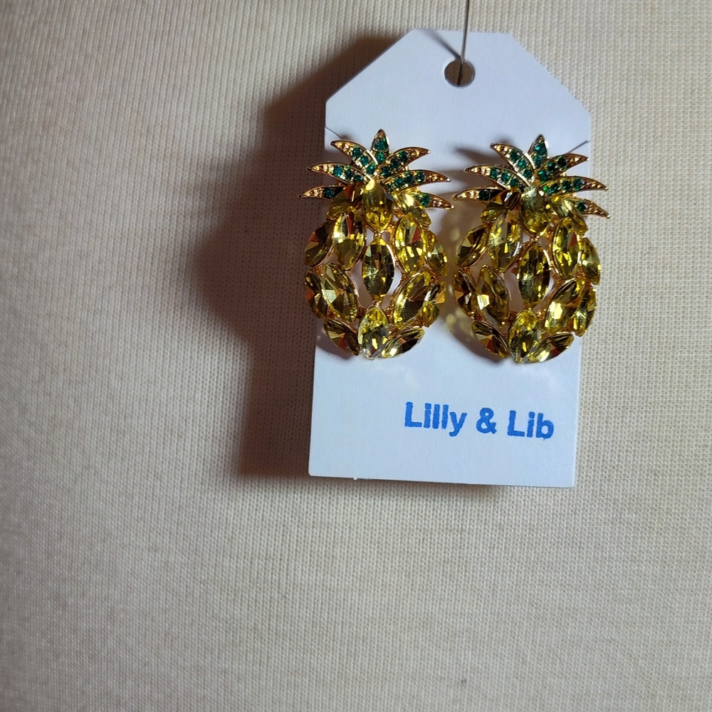 Lilly & Lib Pineapple Yellow Stones Earrings. Nwot